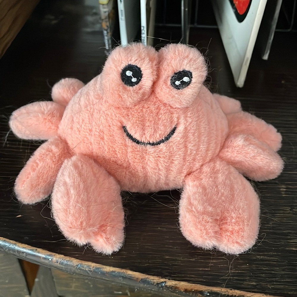2019 Crab cat toy in peach